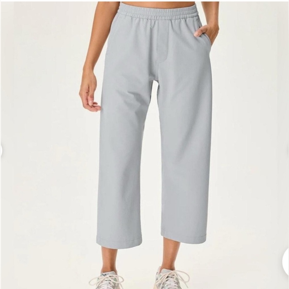 EUC Outdoor Voices RecTrek Cropped Wide Leg Pant - Size XS - Light Gray
